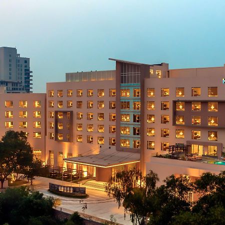 Hyatt Place Gurgaon Udyog Vihar Экстерьер фото The Park, New Delhi