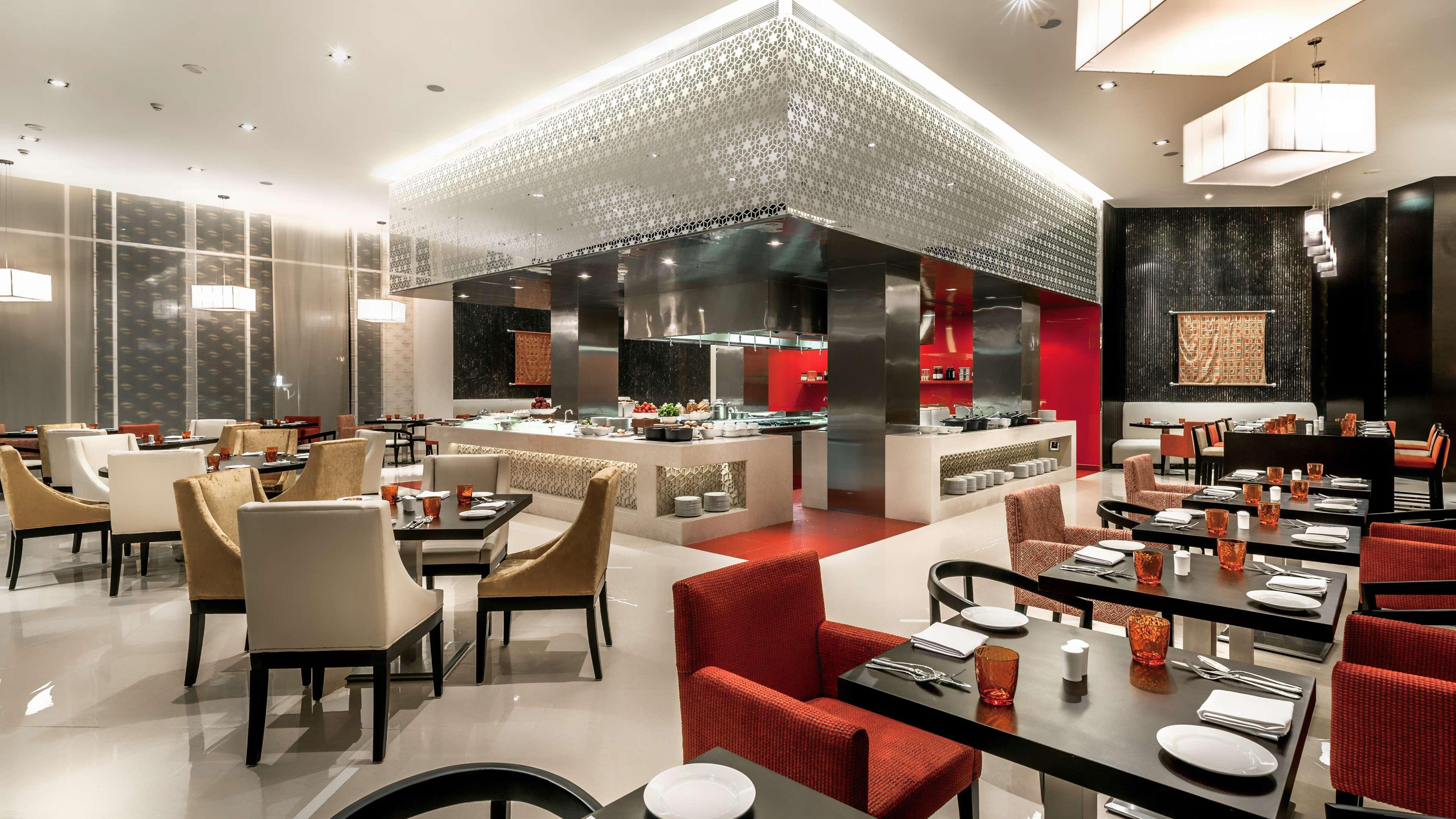 Hyatt Place Gurgaon Udyog Vihar Экстерьер фото The restaurant