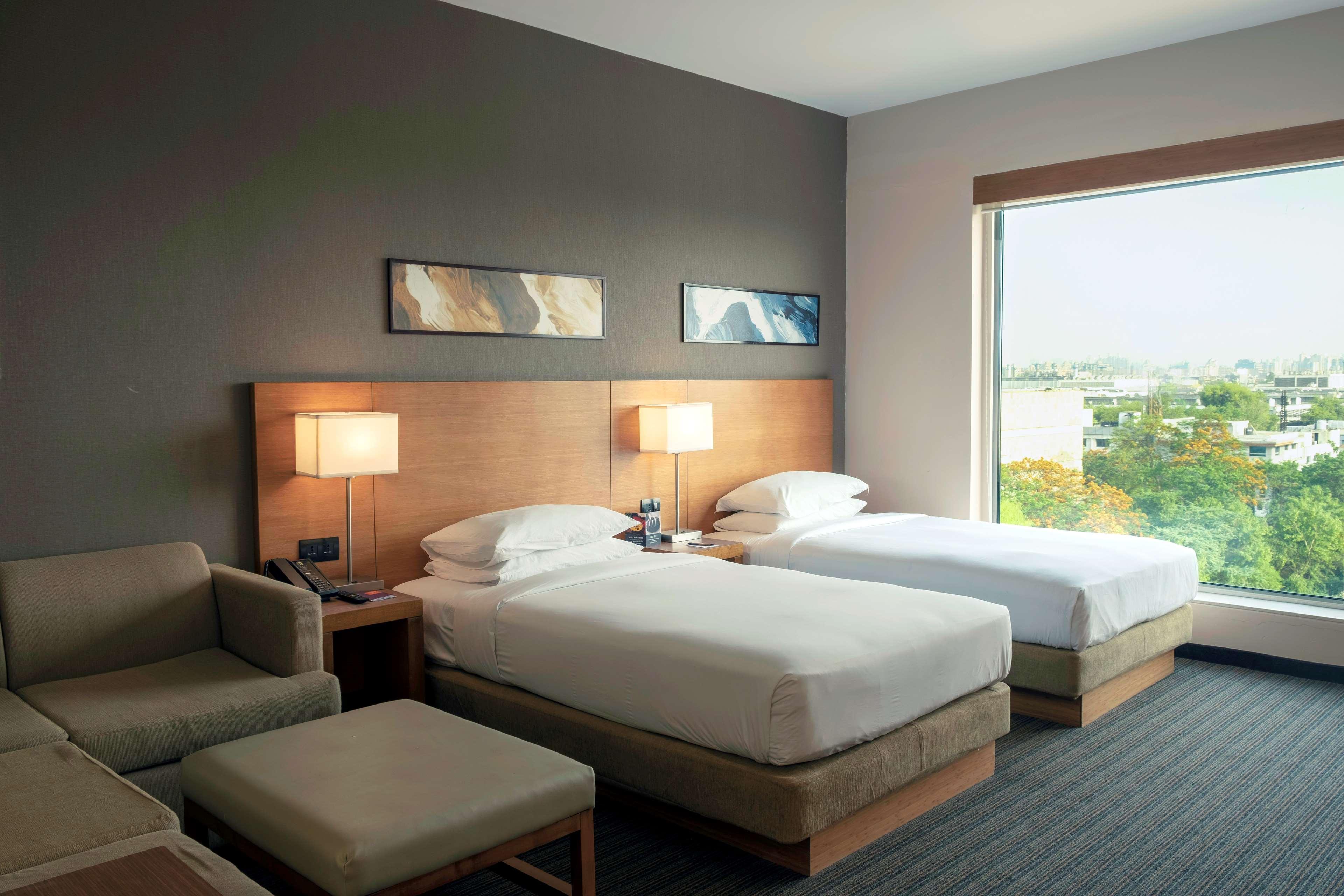 Hyatt Place Gurgaon Udyog Vihar Экстерьер фото Holiday Inn Express room