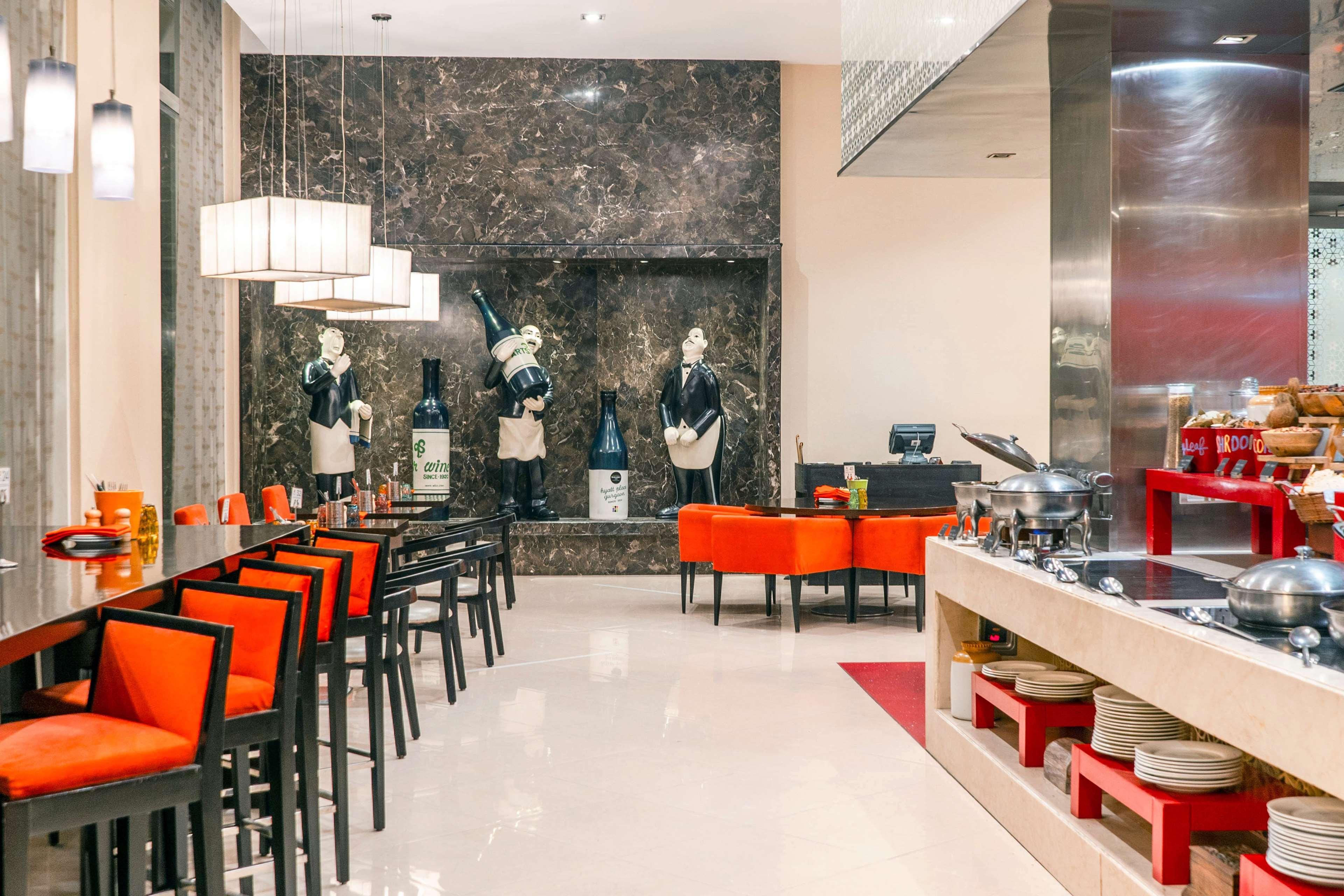 Hyatt Place Gurgaon Udyog Vihar Экстерьер фото The restaurant
