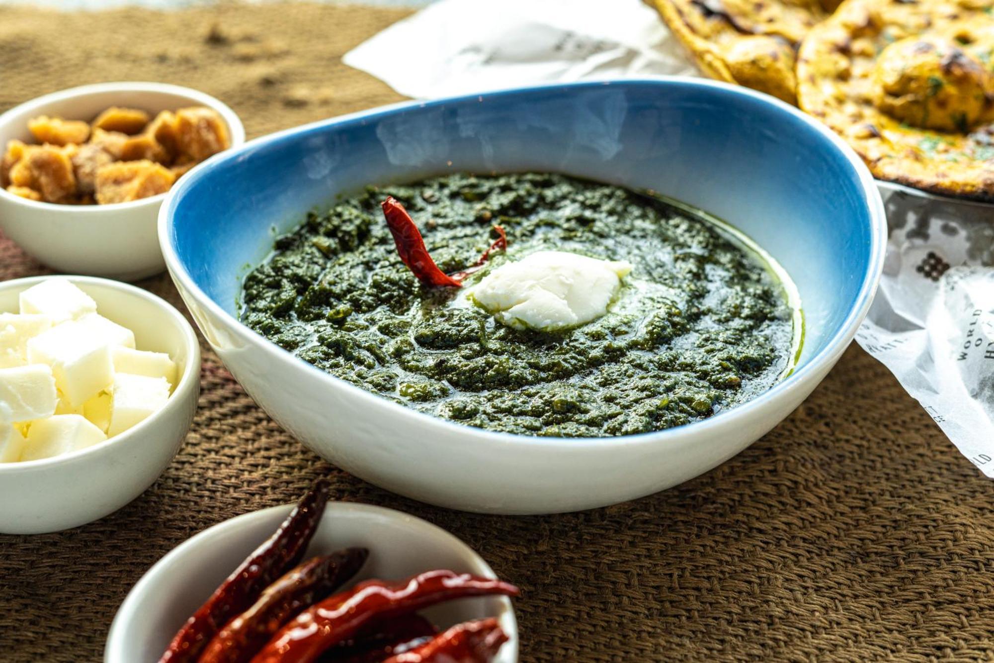 Hyatt Place Gurgaon Udyog Vihar Экстерьер фото Palak paneer