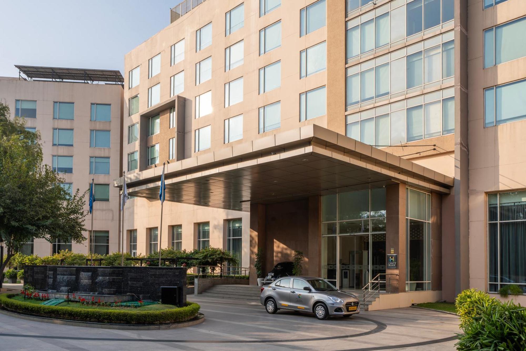 Hyatt Place Gurgaon Udyog Vihar Экстерьер фото The Park, New Delhi