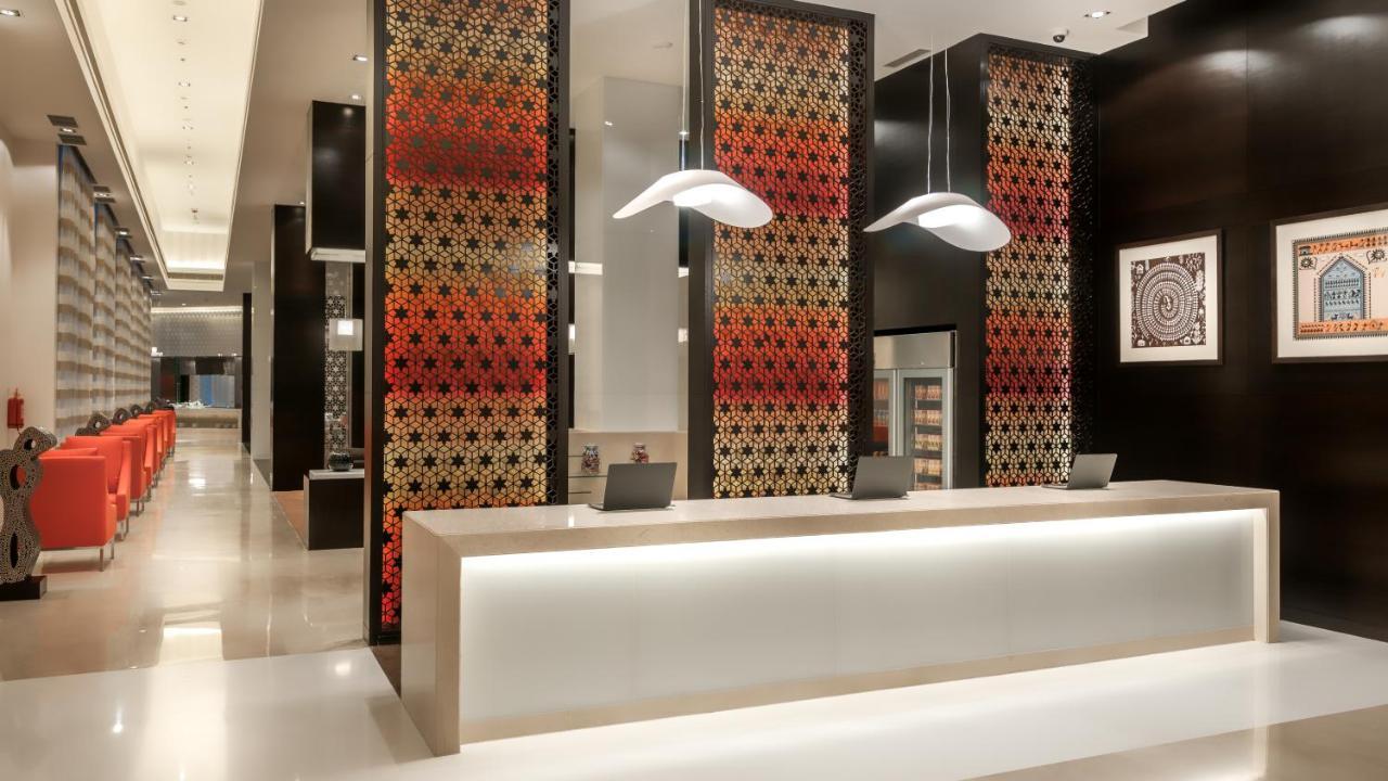 Hyatt Place Gurgaon Udyog Vihar Экстерьер фото The lobby of the hotel